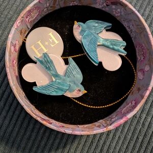 Erstwilder x Fleur Harris Graceful Swallows Hair Clips